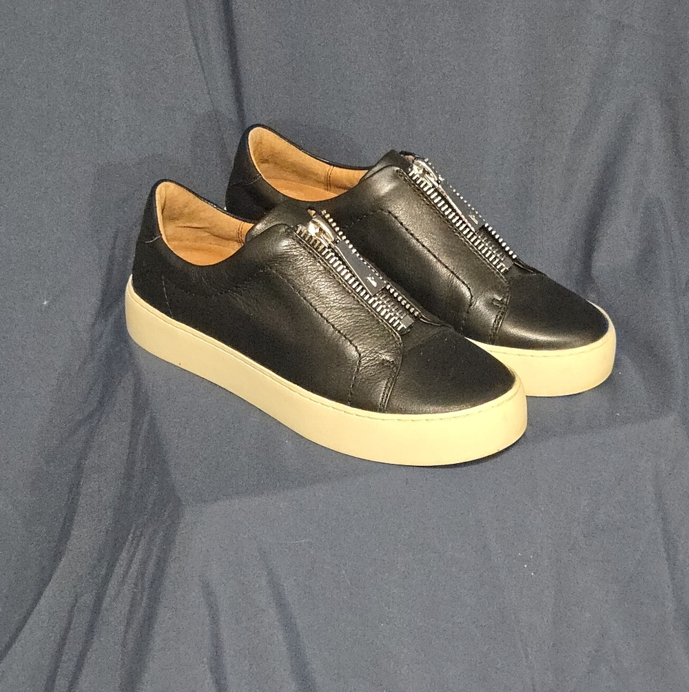 Frye Lena Zip Low Sneaker - Black - Size 6
